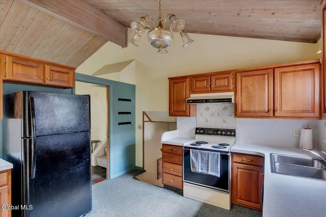 Photo of 109 Oakwood Drive