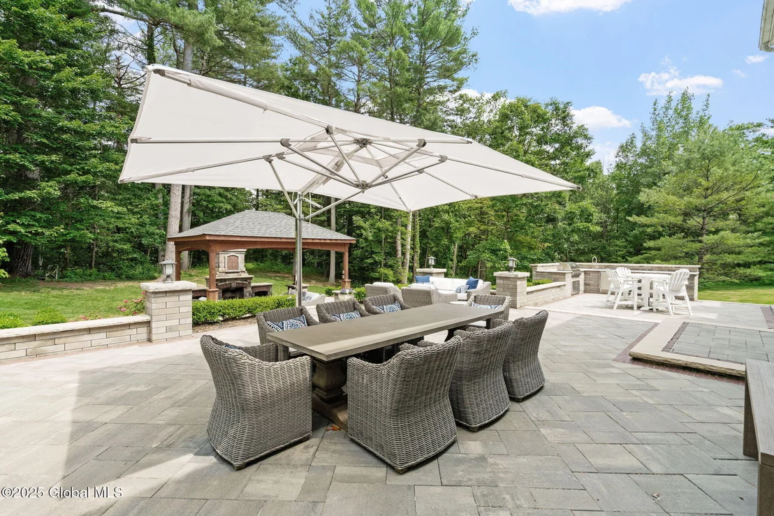 Photo of 428 Ridgehill Road