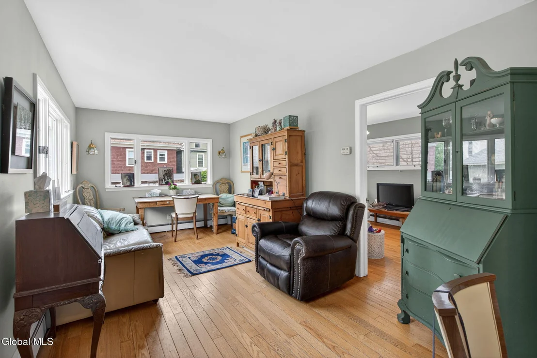 Photo of 446 Yates Street