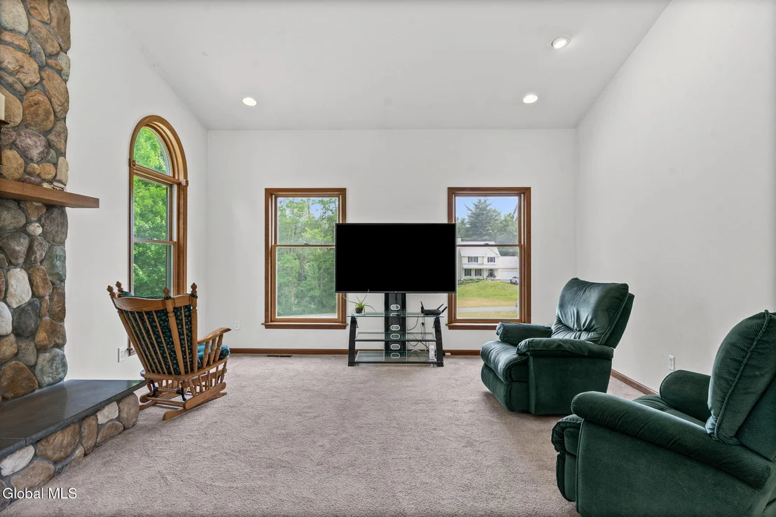 Photo of 28 Victorian Drive