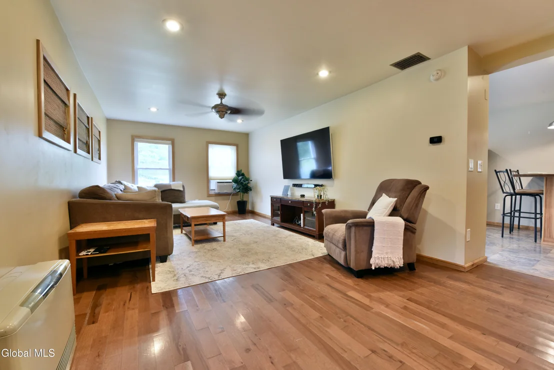 Photo of 87 Lasher Road