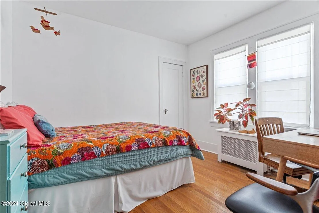 Photo of 1102 Baker Avenue
