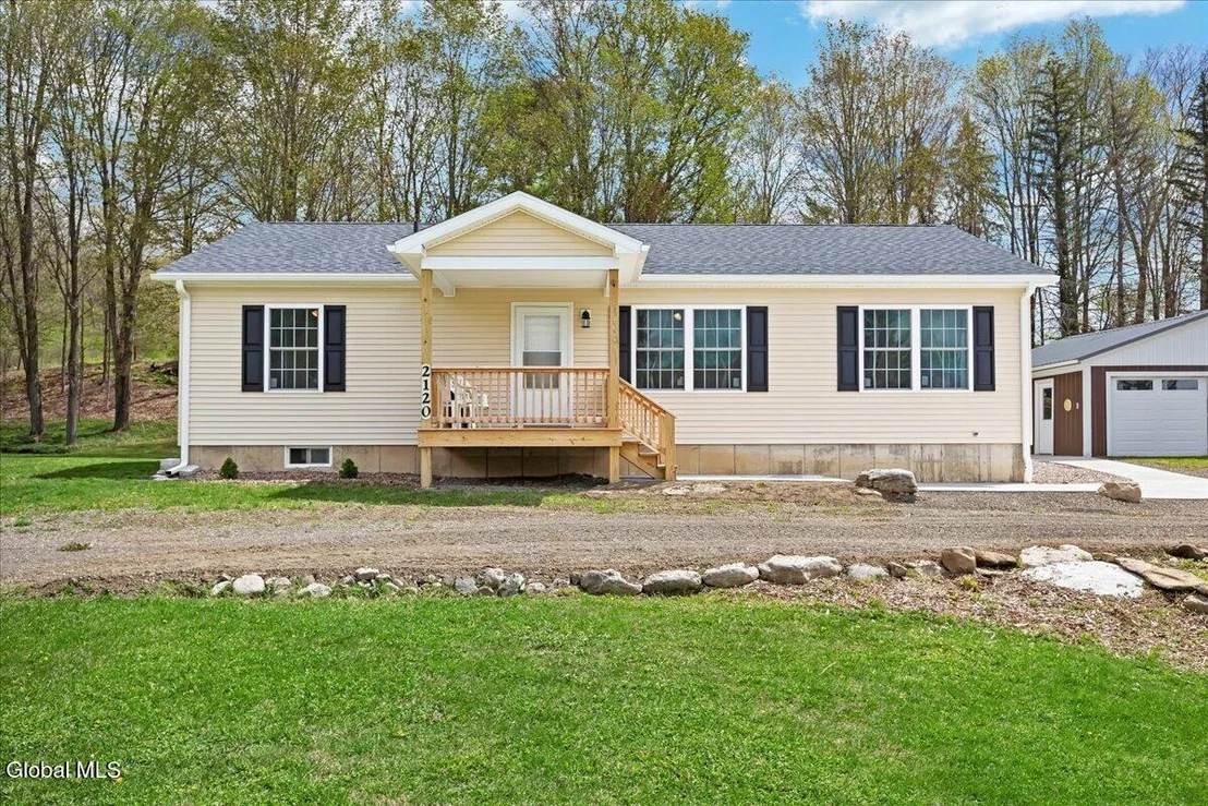 Photo of 2120 County Highway 31