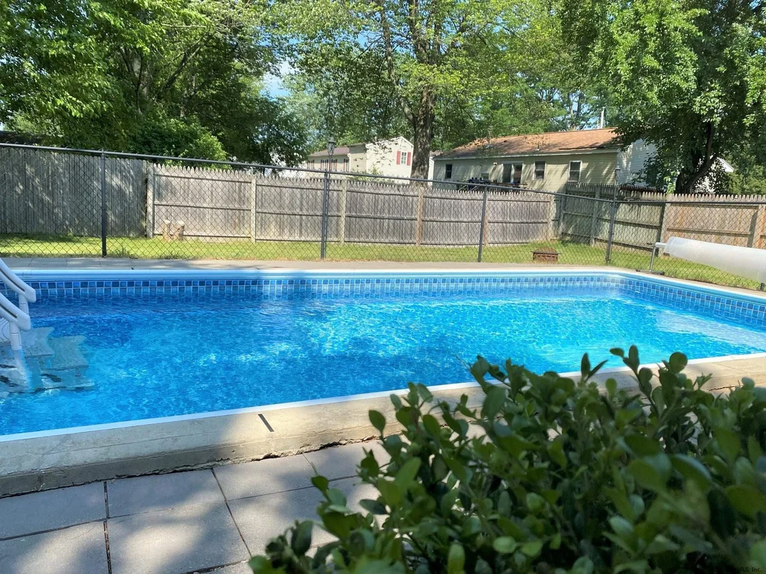 Photo of 4 JEAN Place