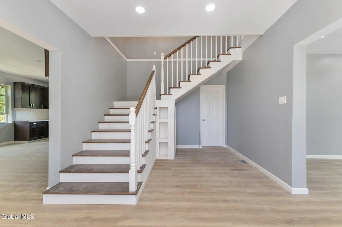 Photo of 5 White Road