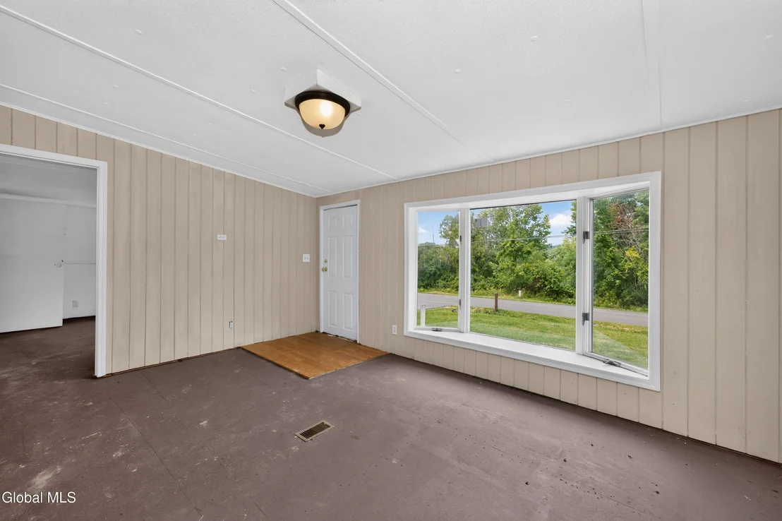 Photo of 683 Knickerbocker Road