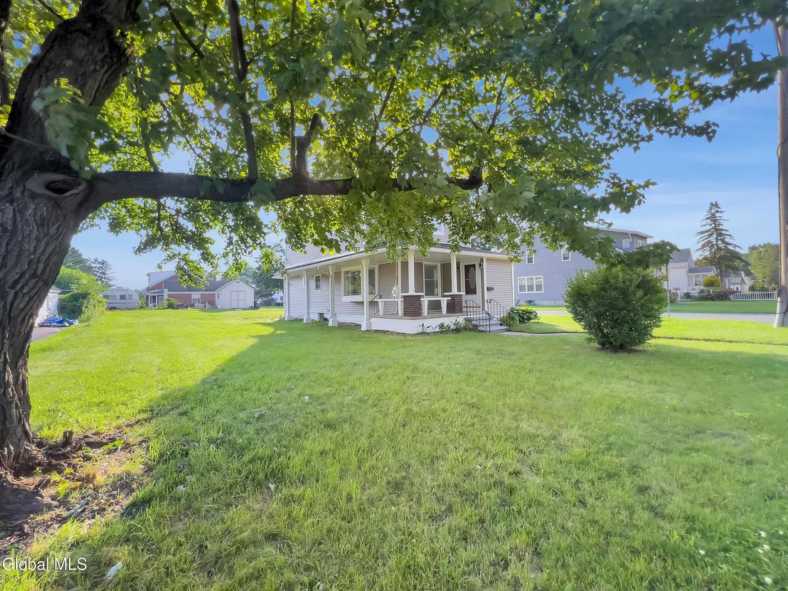 Photo of 1821 Ferguson Street