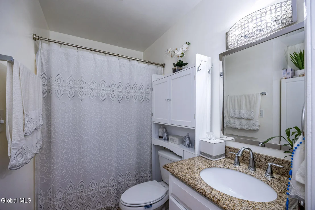 Photo of 821 Hillside Avenue