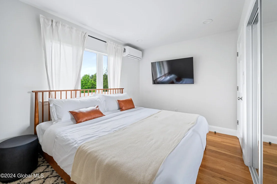 Photo of 5 Wawayanda Place