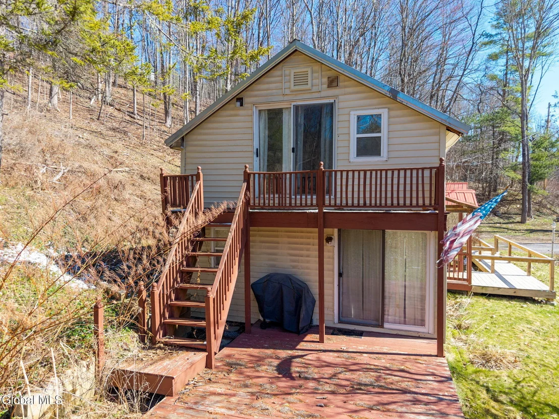 Photo of 969 Gates Hill Road