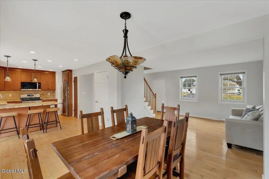 Photo of 128 Horizon Boulevard