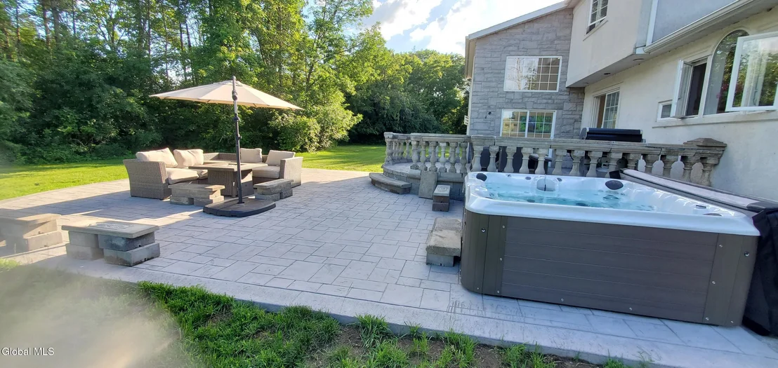 Photo of 2820 Balltown Road