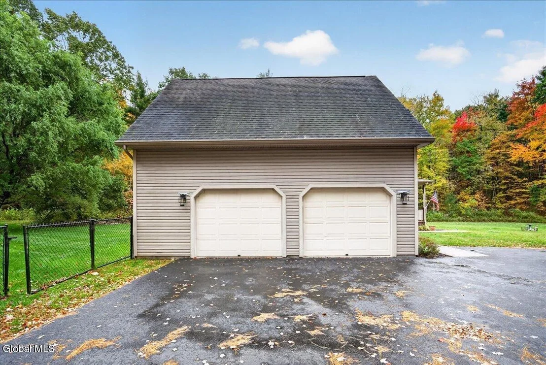 Photo of 74 Putnam Road