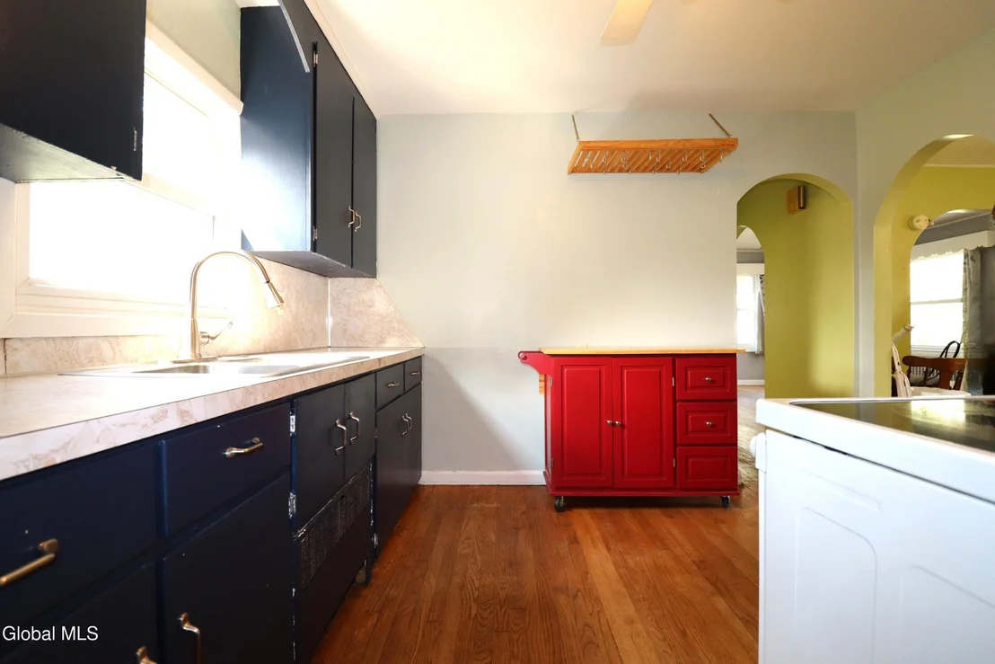 Photo of 2116 Neil Street
