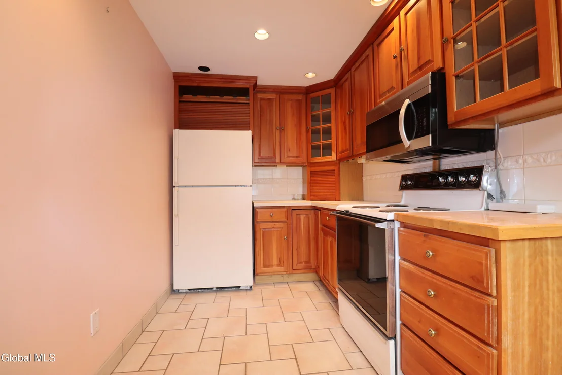 Photo of 2132 Niskayuna Drive