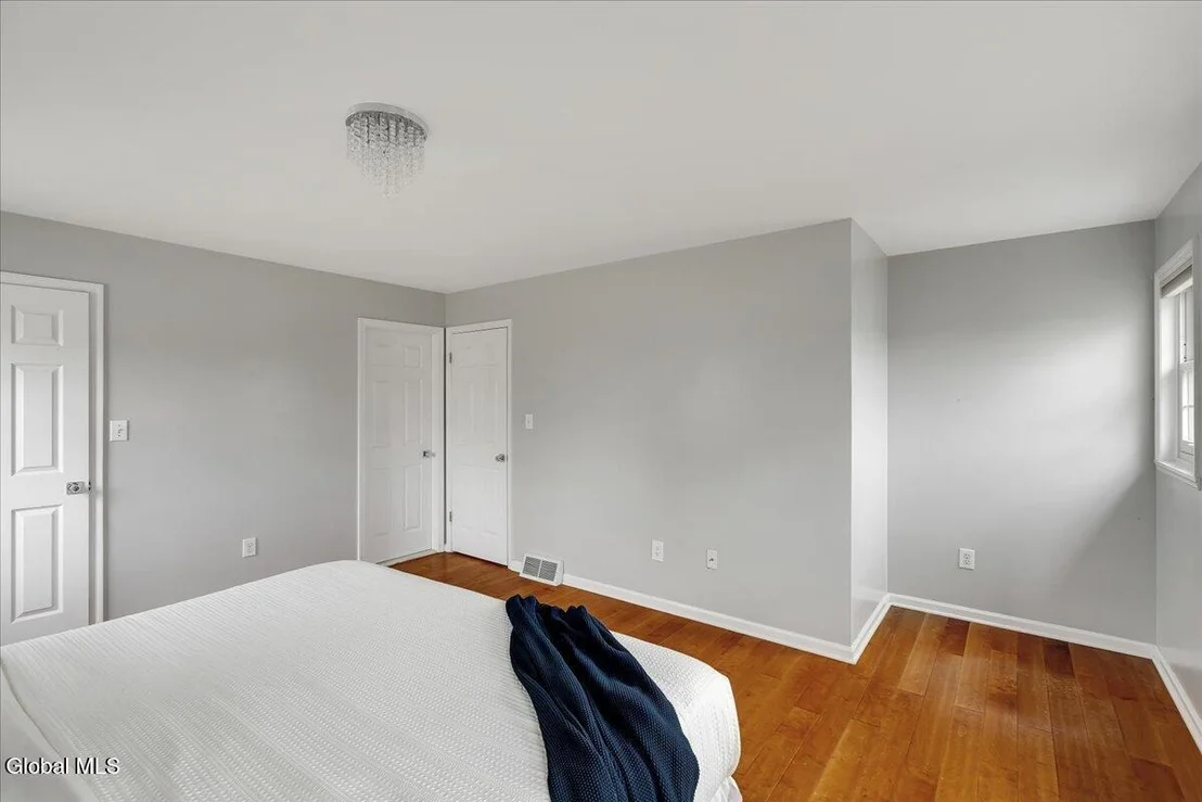 Photo of 128 Horizon Boulevard