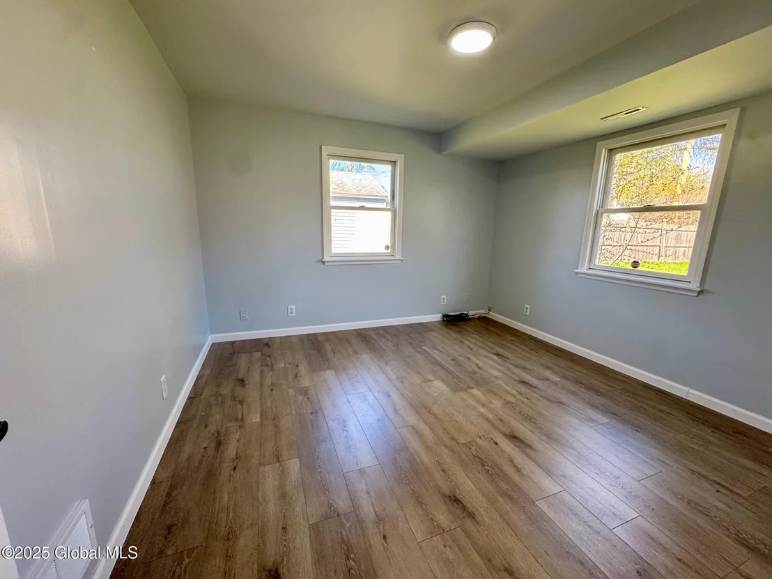 Photo of 1020 Inner Drive