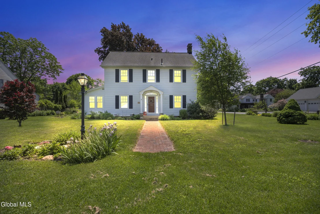 Photo of 723 Sanders Avenue