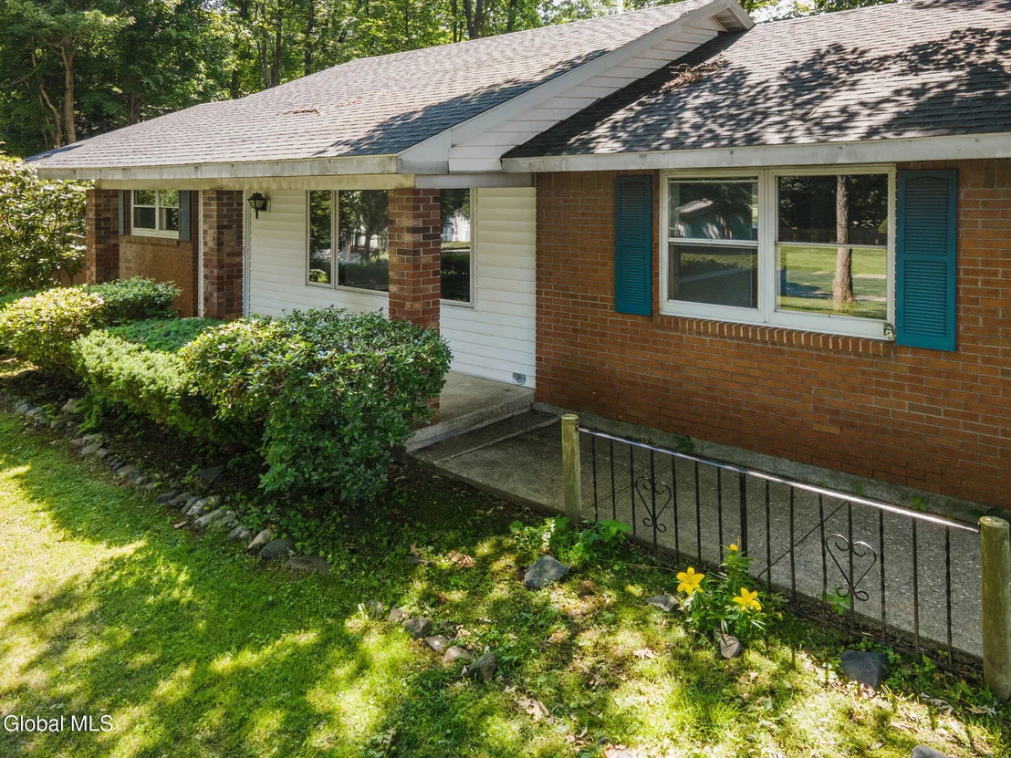 Photo of 11 Matthew Drive