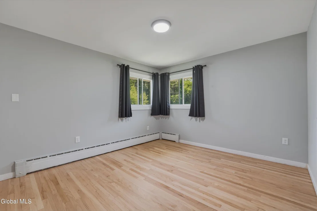 Photo of 10 Kasper Drive