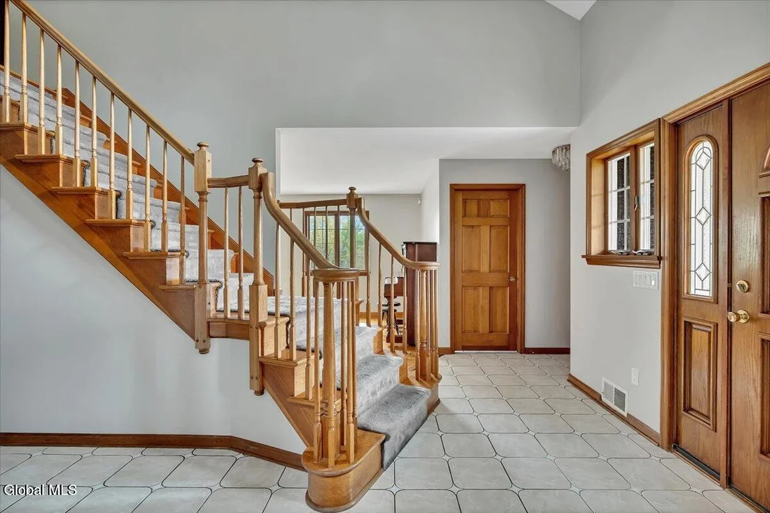 Photo of 1306 Putnam Road
