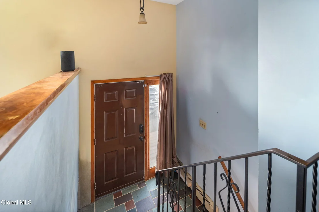 Photo of 1358 Maple Hill Road