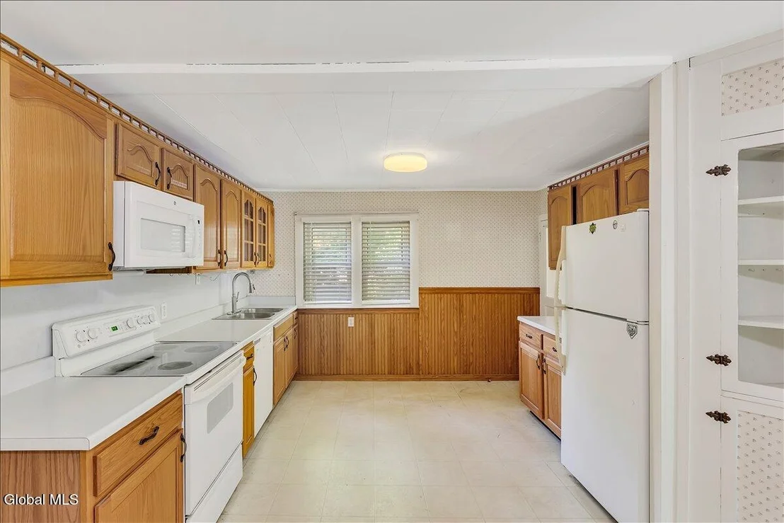 Photo of 60 Maple Avenue