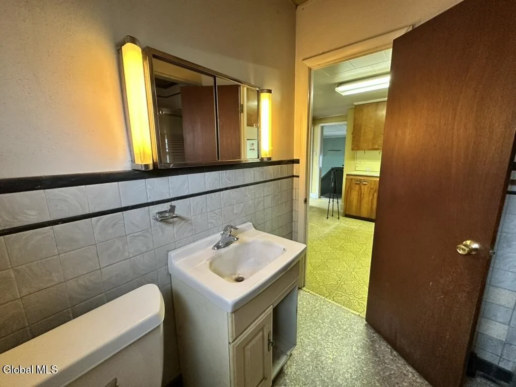 Photo of 382 Ballston Road