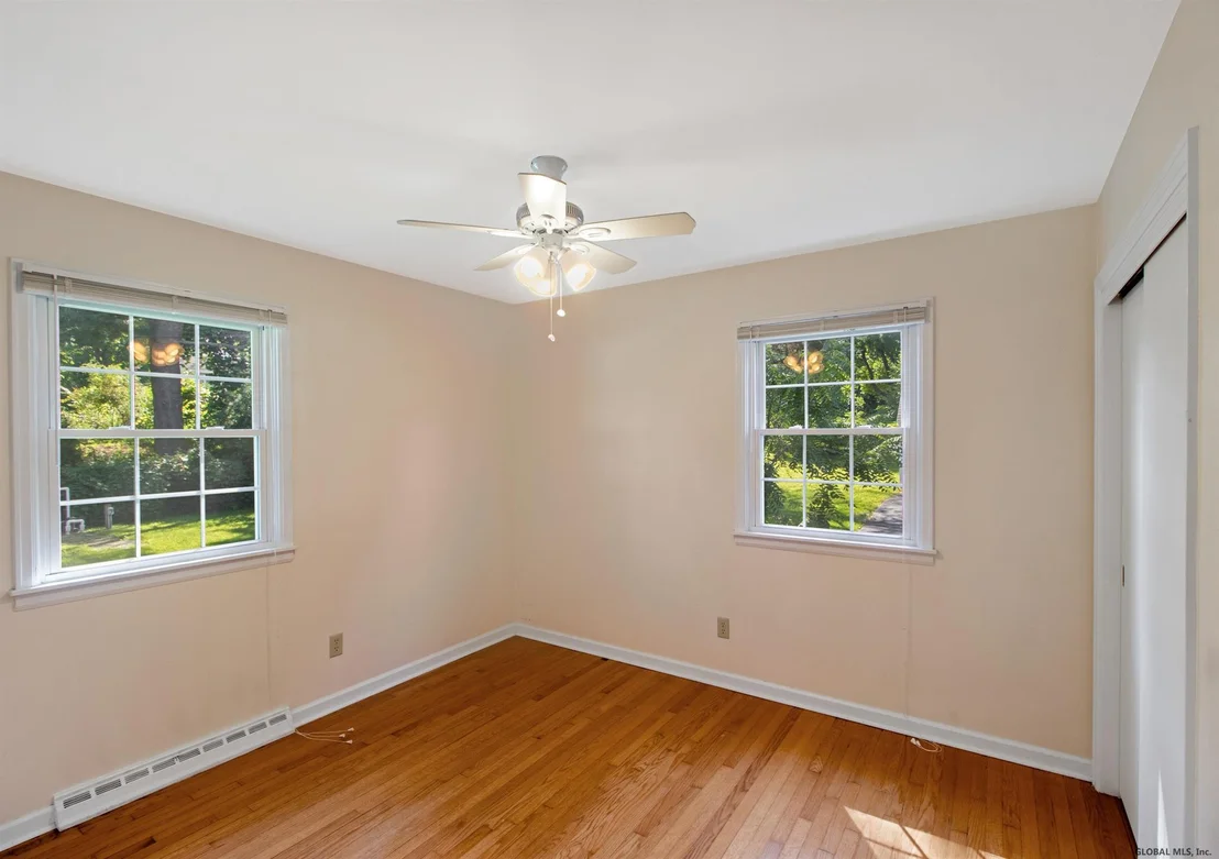 Photo of 2158 RIVER Road