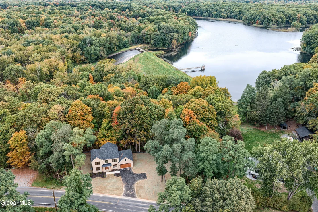 Photo of 1737 Crescent Road