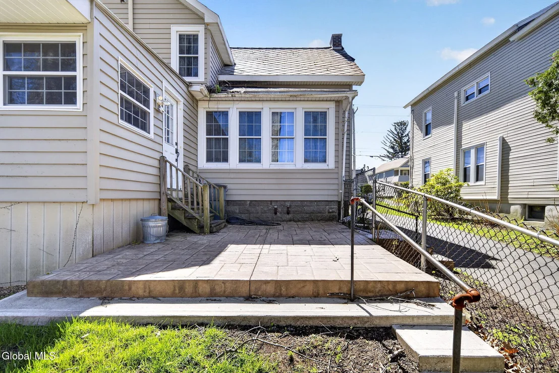 Photo of 1125 Mc Clellan Street