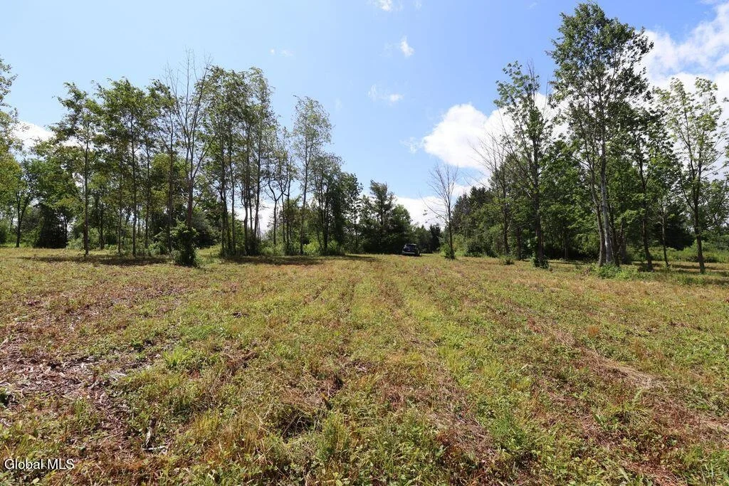 Photo of 468 Middle Road