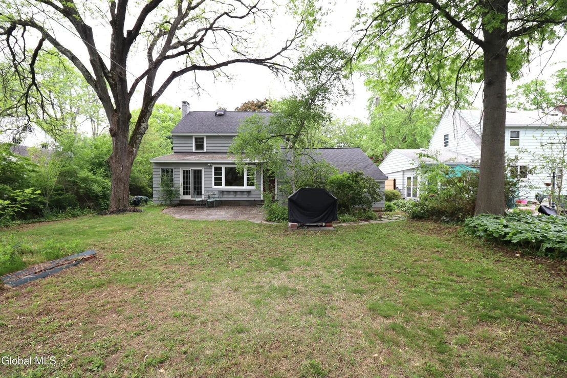 Photo of 2132 Niskayuna Drive