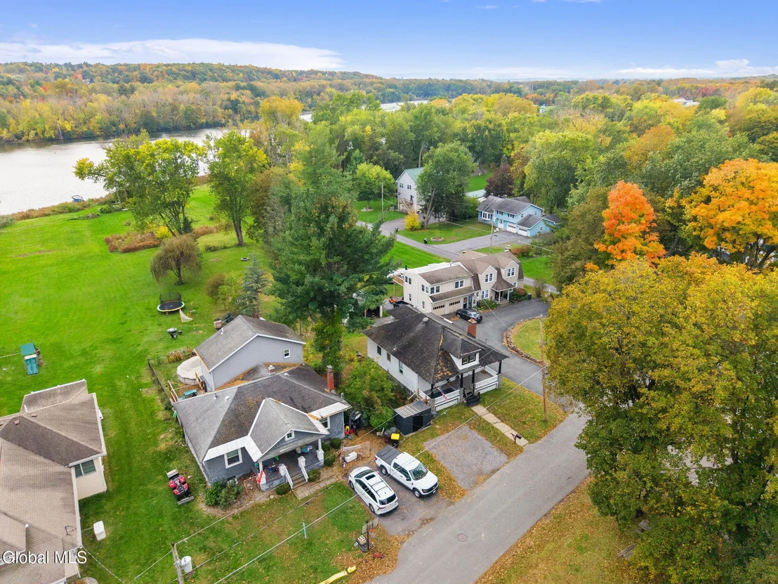 Photo of 246 Riverside Place