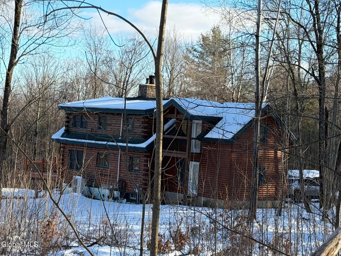 Photo of 75 Forest Way
