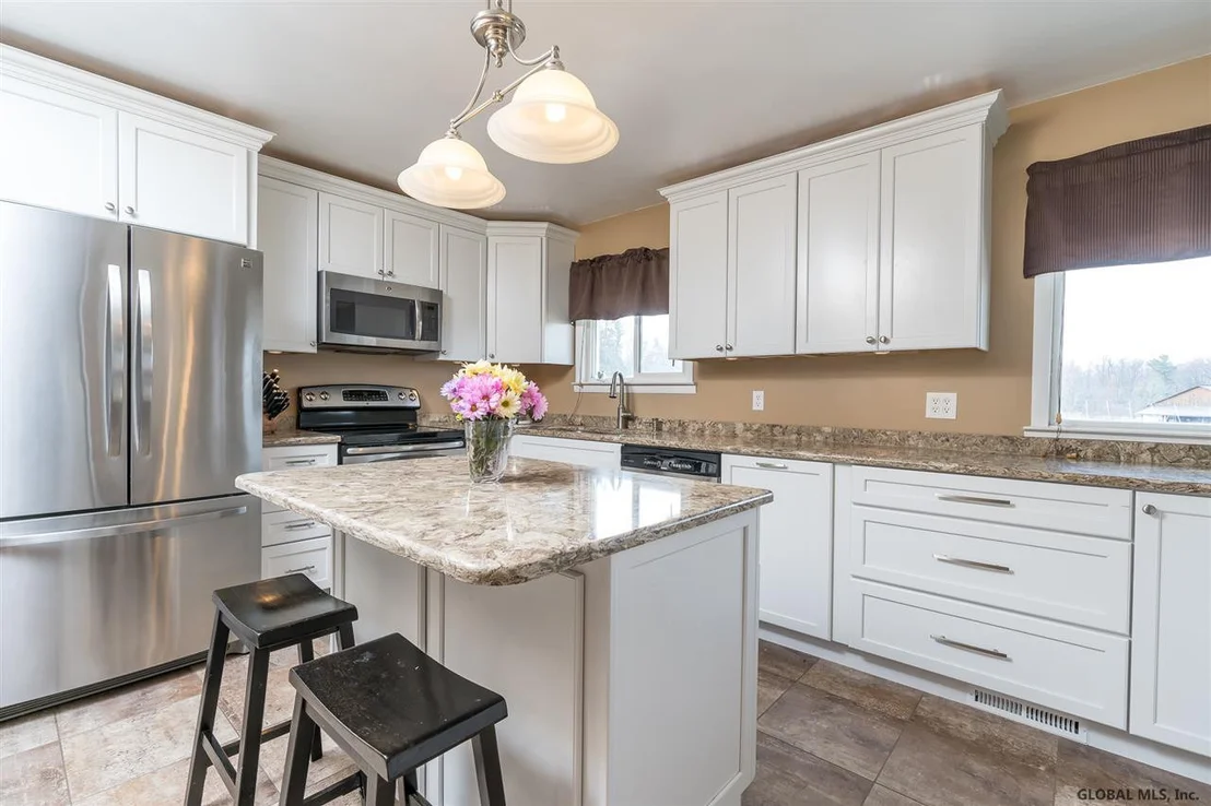 Photo of 2391 BROOKVIEW Road