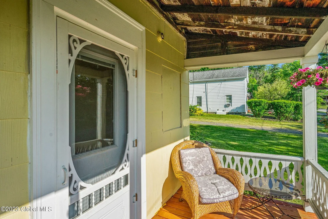 Photo of 207 Maple Avenue