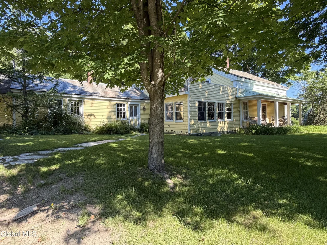 Photo of 2056 Creek Road
