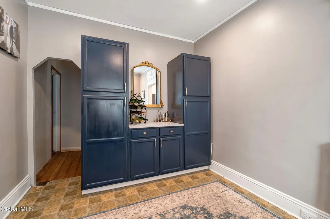 Photo of 246 Riverside Place