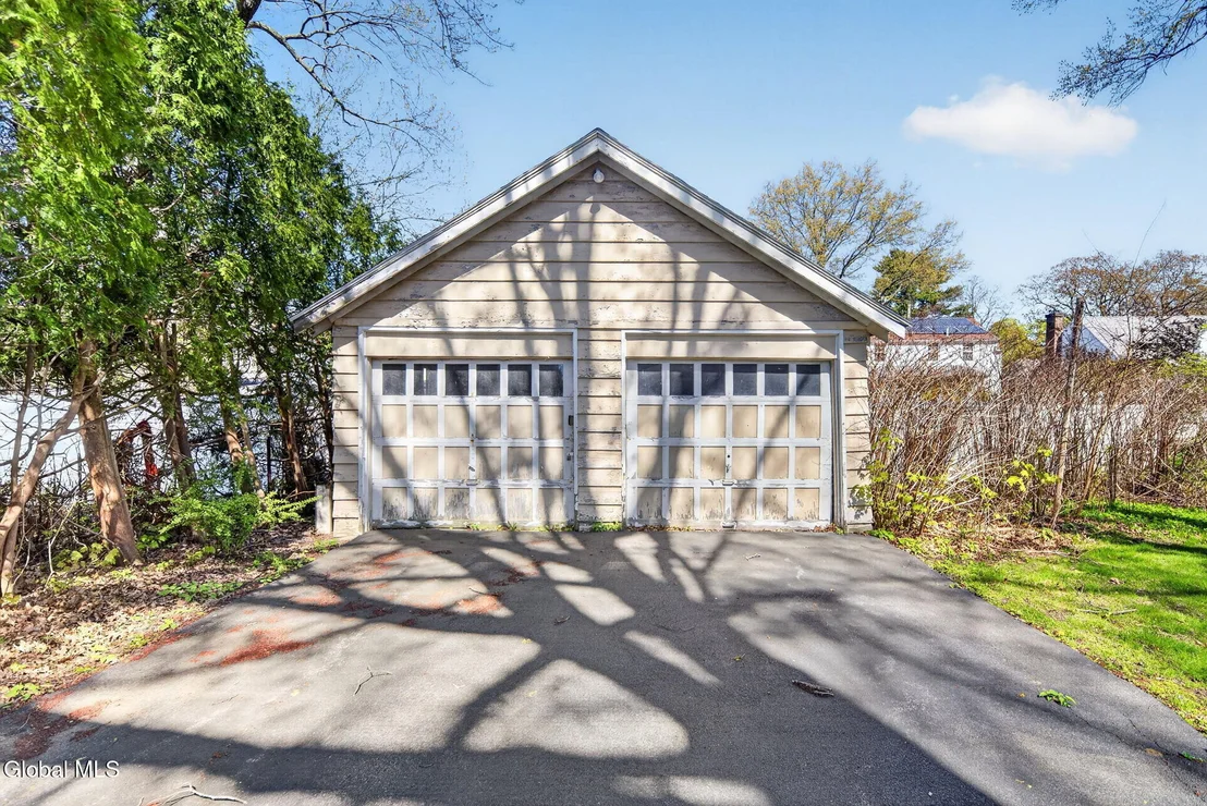 Photo of 1125 Mc Clellan Street