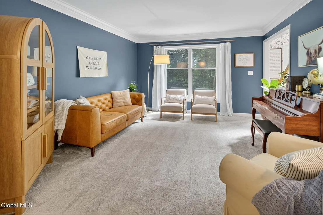 Photo of 72 Maple Road