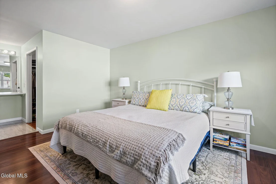 Photo of 702 Cambridge Manor Drive