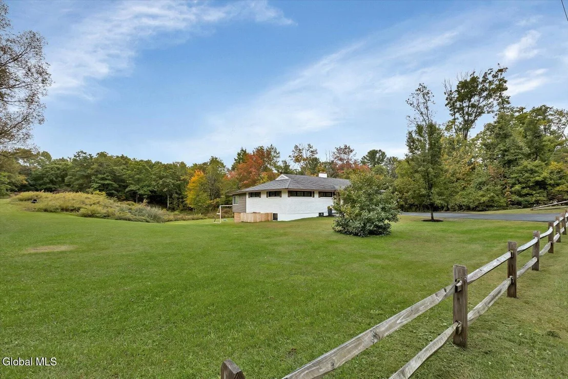 Photo of 317 Closson Road