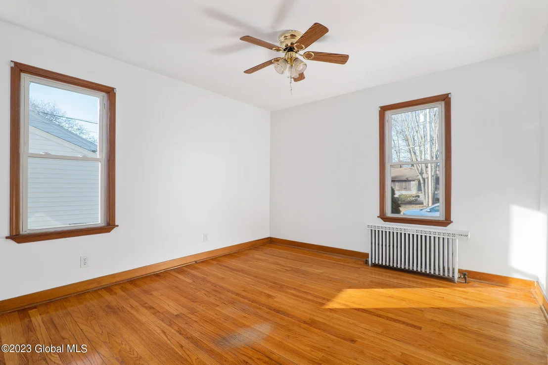 Photo of 41 Bayberry Road