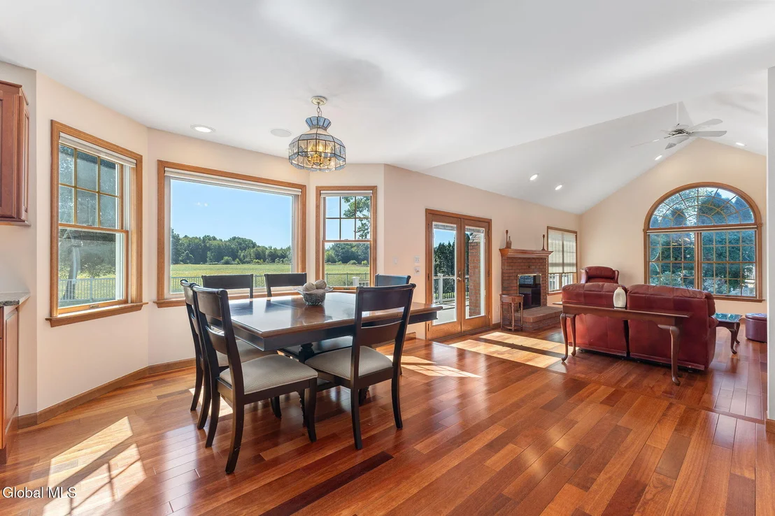 Photo of 3079 New Williamsburg Drive