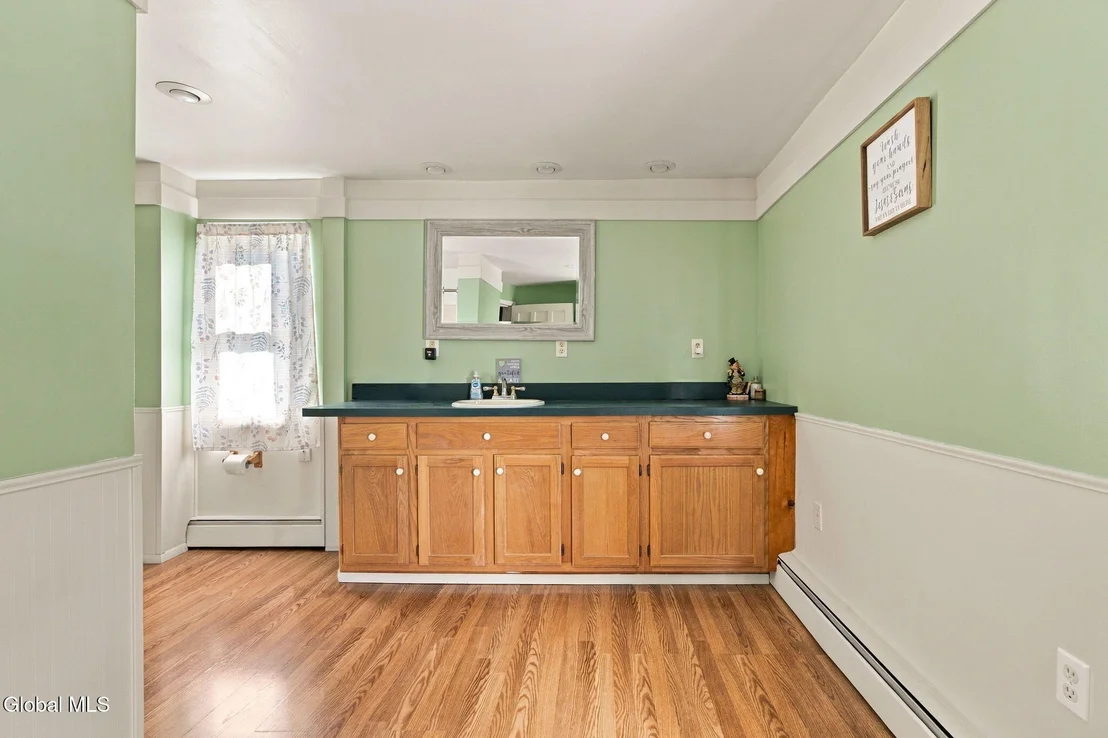 Photo of 2504 Augustine Avenue