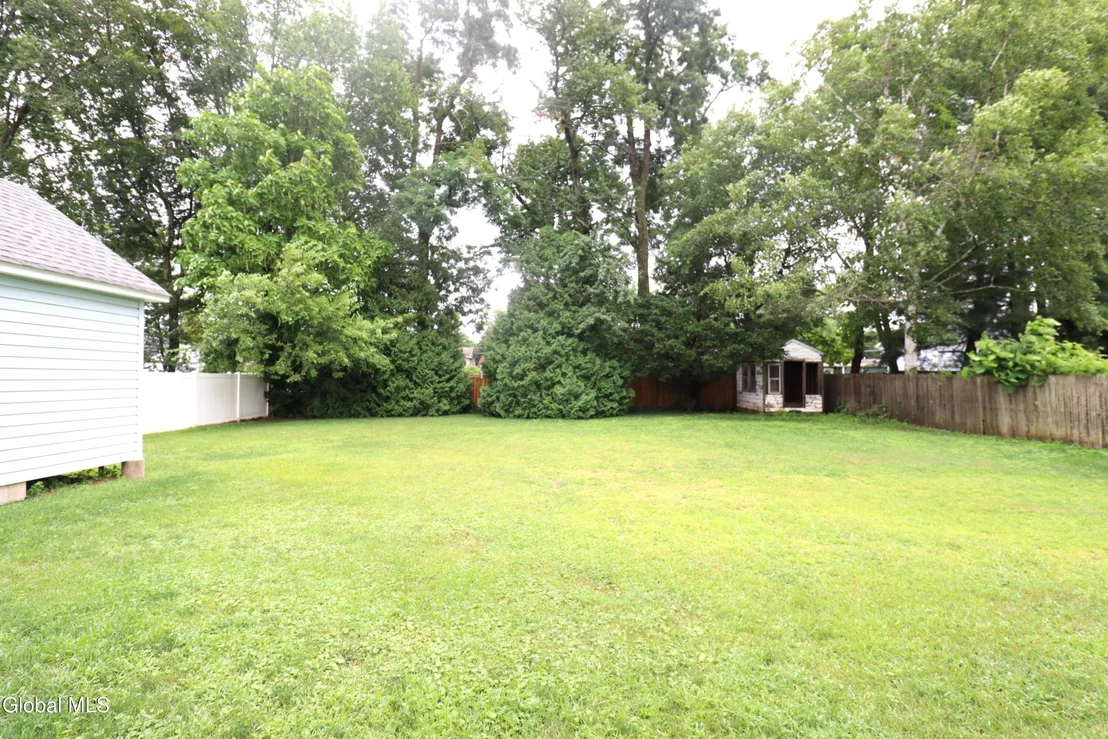 Photo of 2896 W Lydius Street