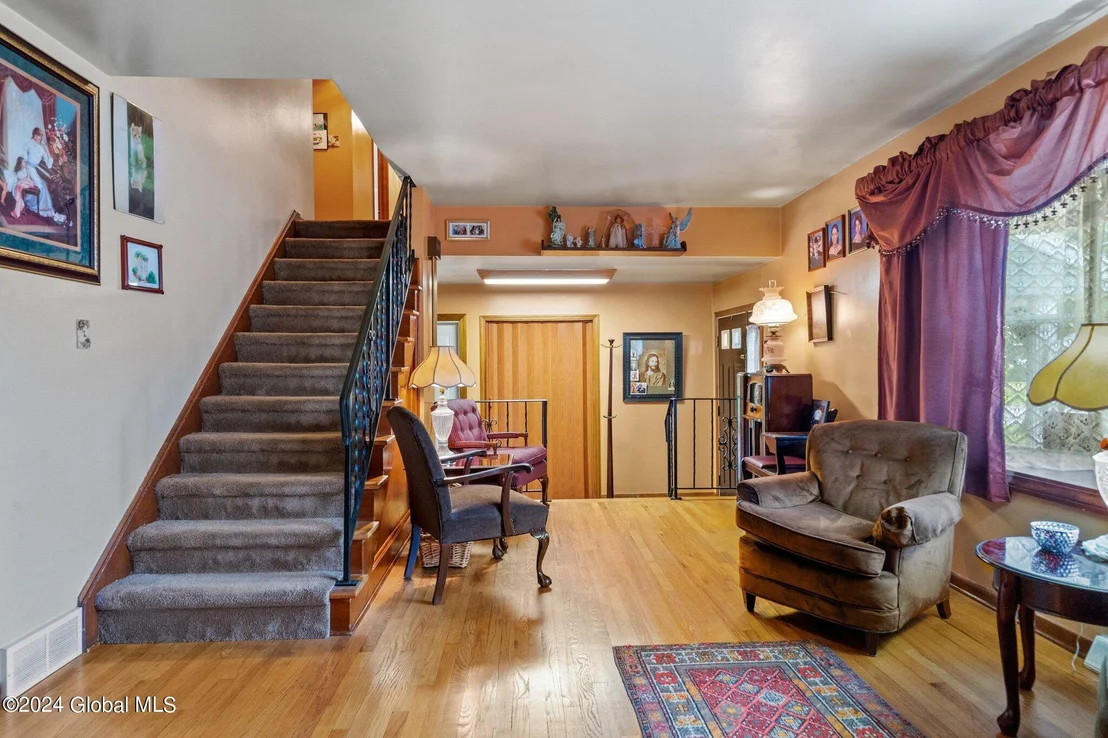 Photo of 136 Fabian Drive