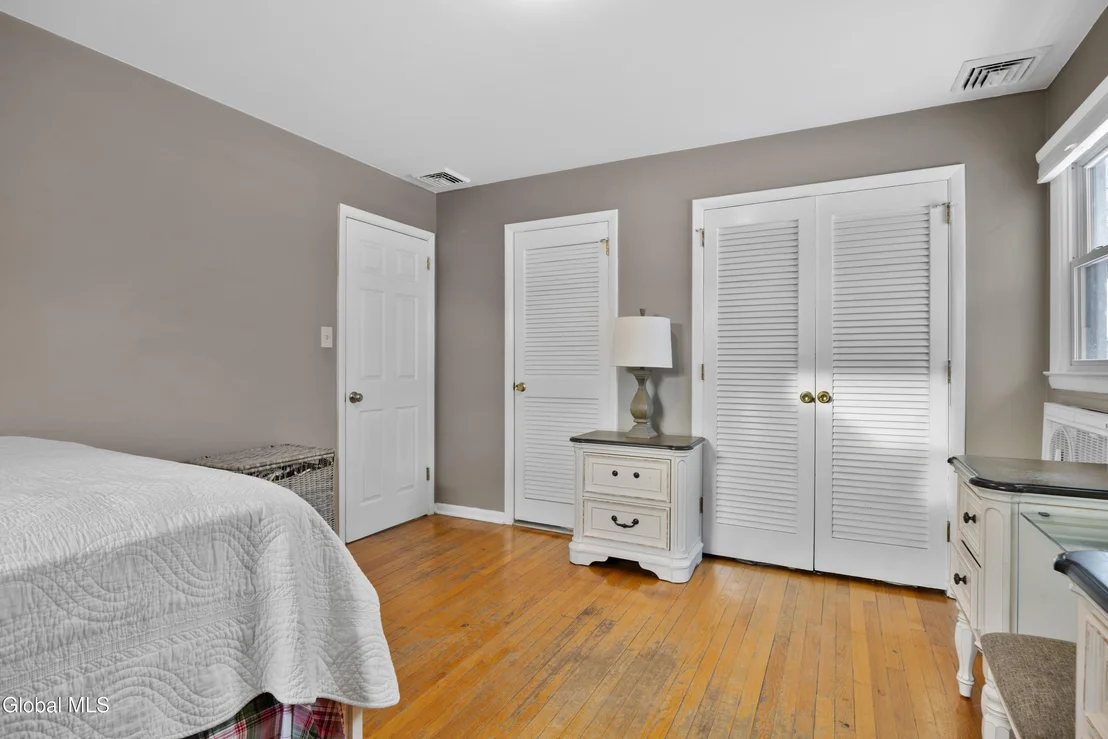 Photo of 27 Davis Avenue