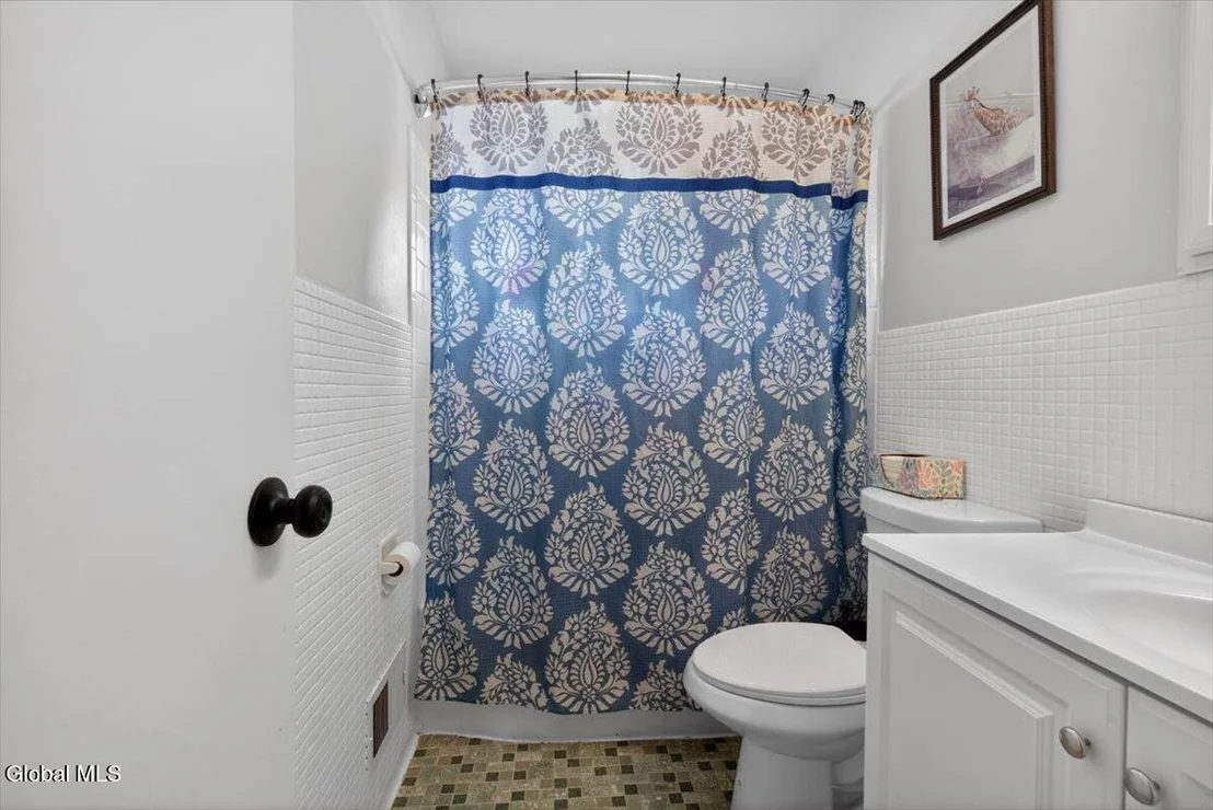 Photo of 117 Locust Park